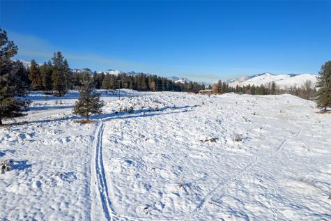 9 Cascadian Way Winthrop WA 98862