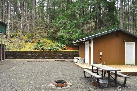 210 N Dow Creek Drive Hoodsport WA 98548