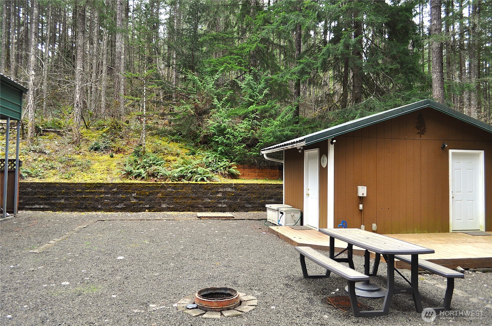 210 N Dow Creek Drive Hoodsport WA 98548