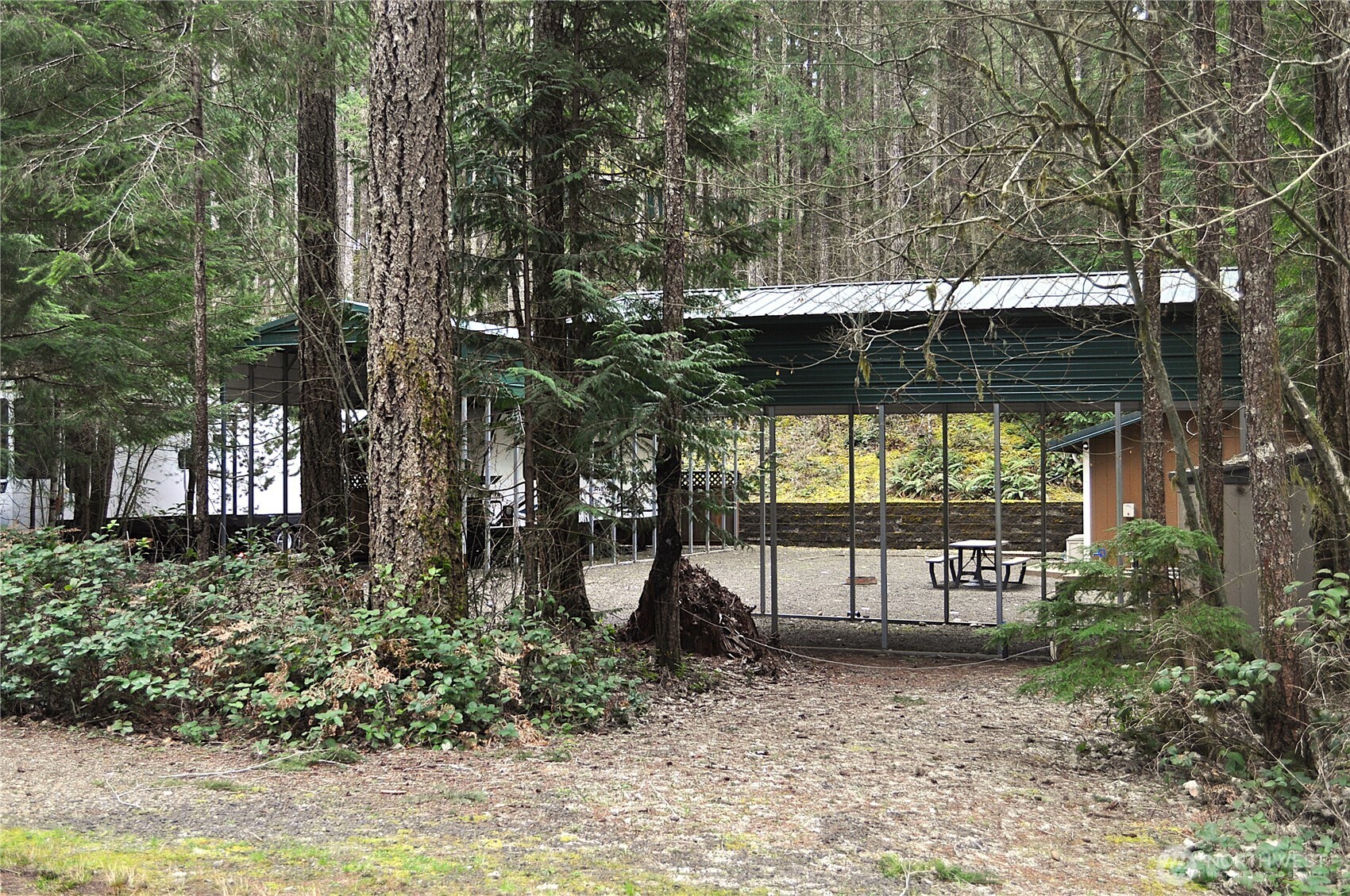 210 N Dow Creek Drive Hoodsport WA 98548