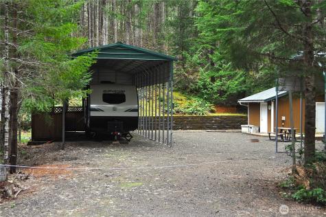 210 N Dow Creek Drive Hoodsport WA 98548
