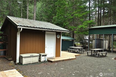 210 N Dow Creek Drive Hoodsport WA 98548