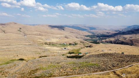 0 Curly Horse Drive Pateros WA 98846