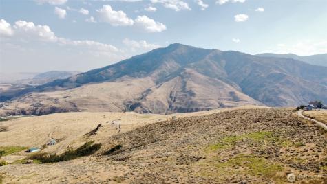 0 Curly Horse Drive Pateros WA 98846