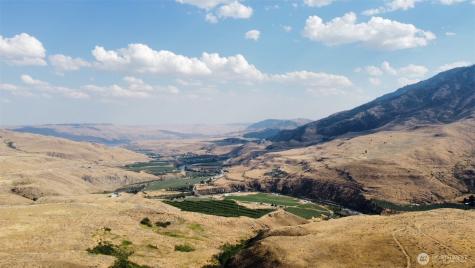 0 Curly Horse Drive Pateros WA 98846