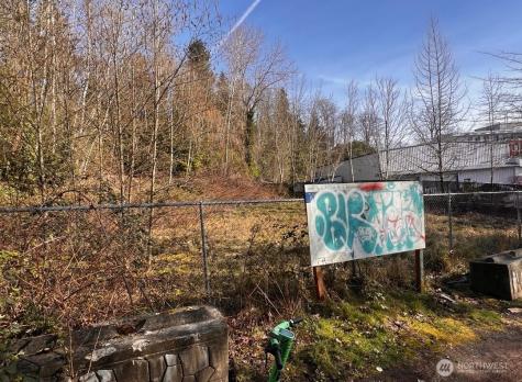 2304 NE 100th Street Seattle WA 98125