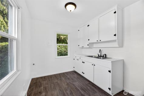 5222 Delridge Way SW Seattle WA 98106