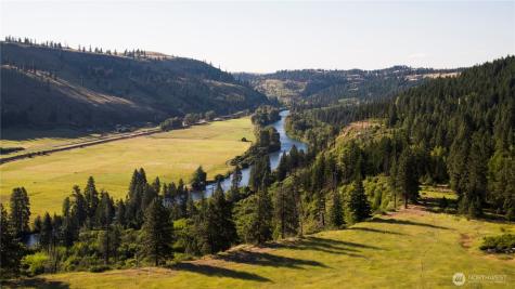 49 Highway 10 Cle Elum WA 98922