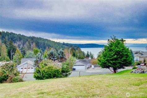 4512 Queen Ann Way Anacortes WA 98221