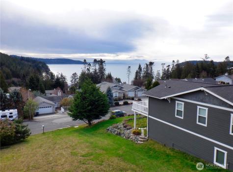 4512 Queen Ann Way Anacortes WA 98221