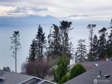 4512 Queen Ann Way Anacortes WA 98221