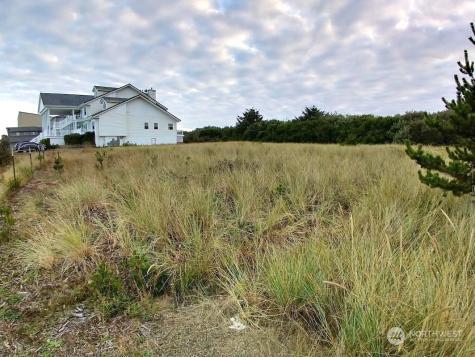863 Ocean Shores Boulevard NW Ocean Shores WA 98569