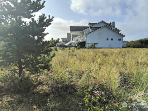 863 Ocean Shores Boulevard NW Ocean Shores WA 98569