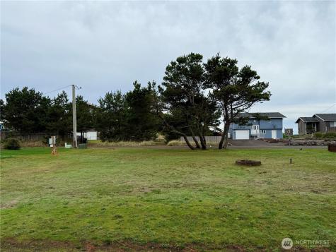 29528 G Street Ocean Park WA 98640