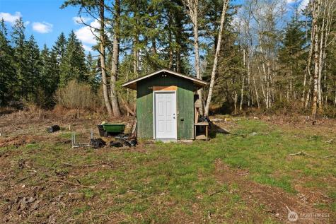 8165 Orchard Avenue SE Port Orchard WA 98367