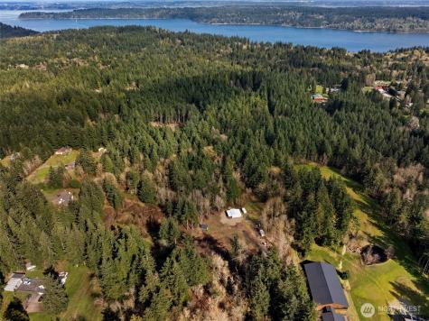8165 Orchard Avenue SE Port Orchard WA 98367