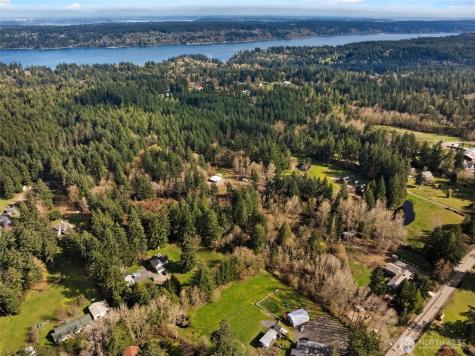 8165 Orchard Avenue SE Port Orchard WA 98367
