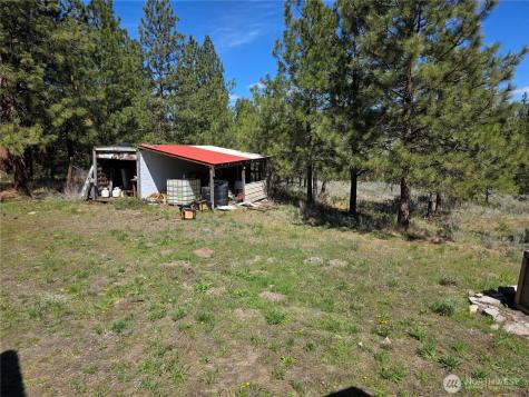 144 Reevas Basin Road Tonasket WA 98855