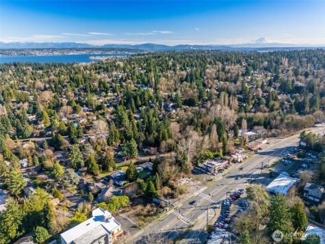 10400 Lake City Way NE Seattle WA 98125