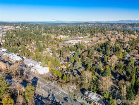 10400 Lake City Way NE Seattle WA 98125