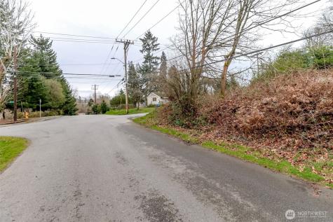 12613 35th Avenue S Tukwila WA 98168