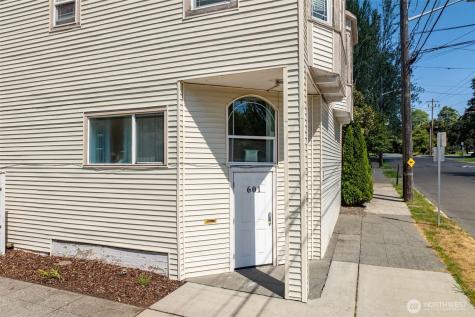 601 21st Avenue Seattle WA 98122