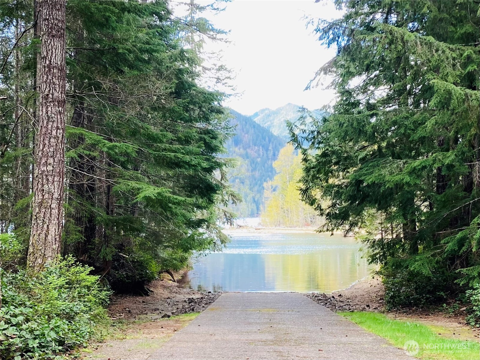 30 N Skokomish Drive Hoodsport WA 98548