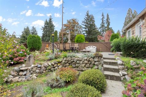 12830 NE 80th Street Kirkland WA 98033
