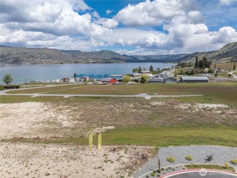 90 Loretta Lane Chelan WA 98816
