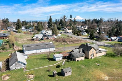 917 85th Street E Tacoma WA 98445