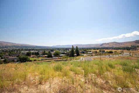 0 Lot 7 Ridgefield Way Wenatchee WA 98801