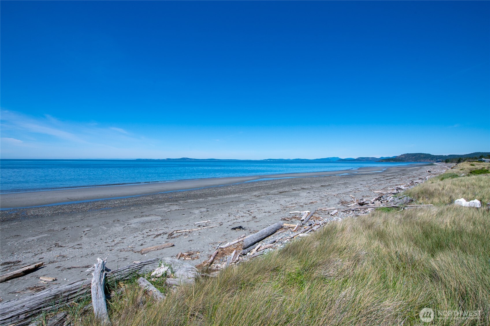 4689 Surfcrest Drive Oak Harbor WA 98277