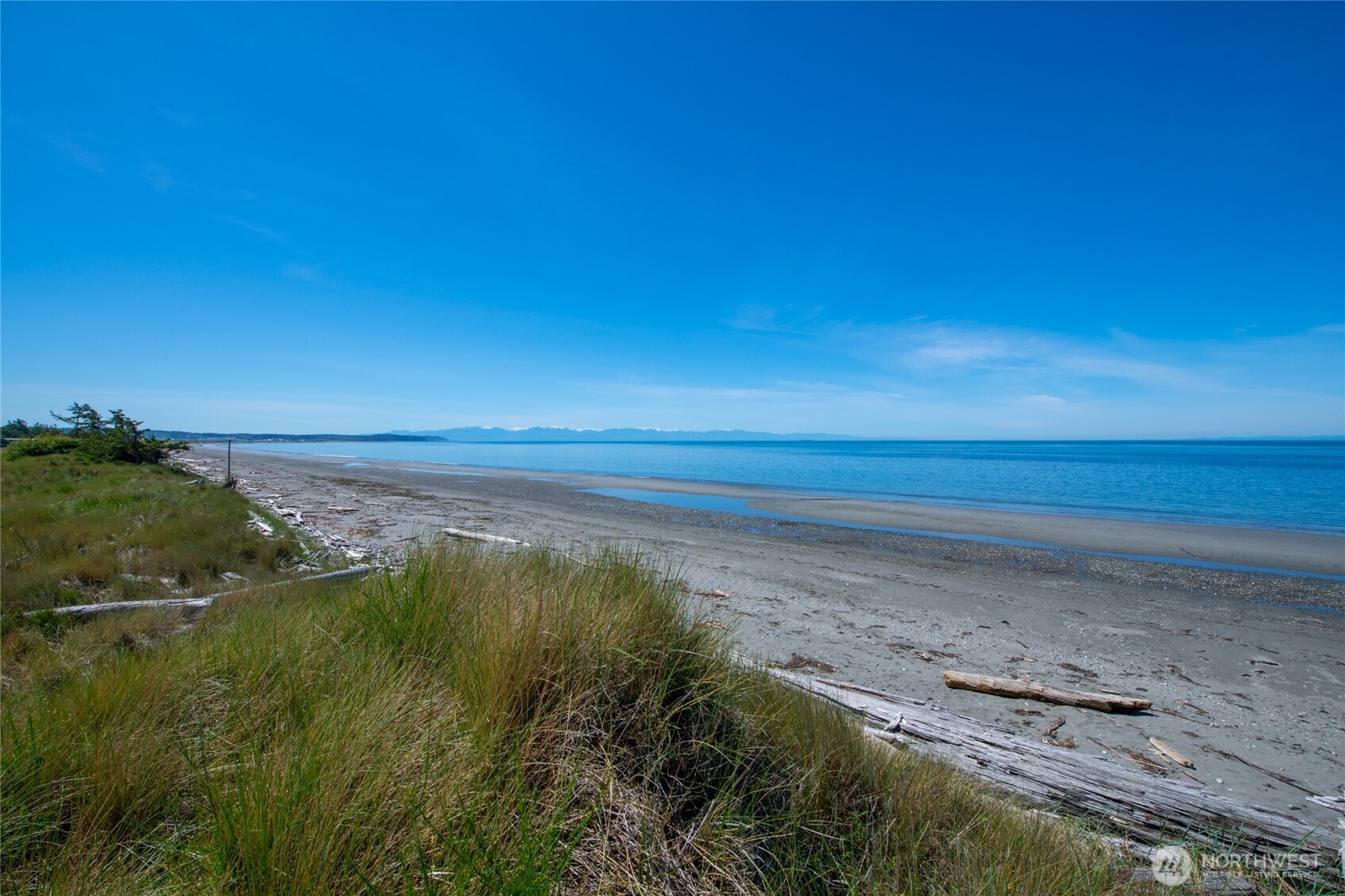 4689 Surfcrest Drive Oak Harbor WA 98277