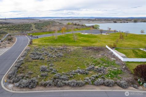7741 Dune Lake Road SE Moses Lake WA 98837