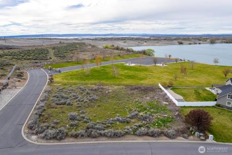7741 Dune Lake Road SE Moses Lake WA 98837
