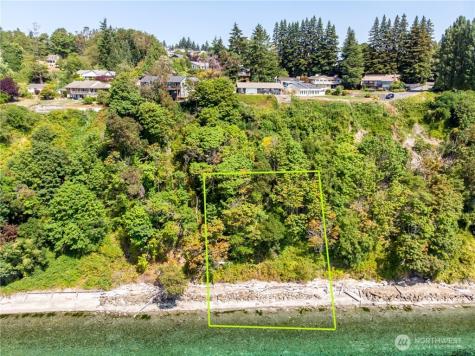 161 S 216th Street Normandy Park WA 98166