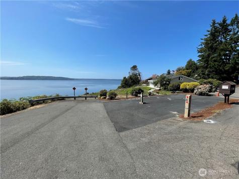 161 S 216th Street Normandy Park WA 98166