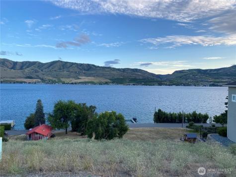 122 Mayer Drive Chelan WA 98816