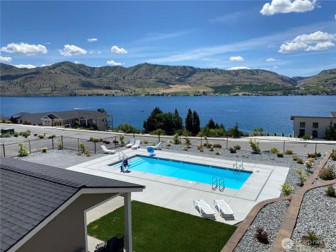 122 Mayer Drive Chelan WA 98816