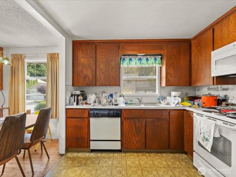 15031 78th Avenue NE Kenmore WA 98028