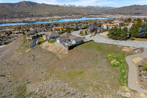 2450 Twin Peaks View East Wenatchee WA 98802