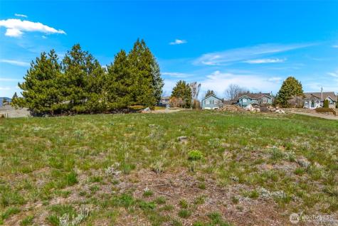 2450 Twin Peaks View East Wenatchee WA 98802