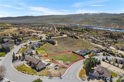 2450 Twin Peaks View East Wenatchee WA 98802