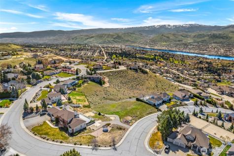 2450 Twin Peaks View East Wenatchee WA 98802