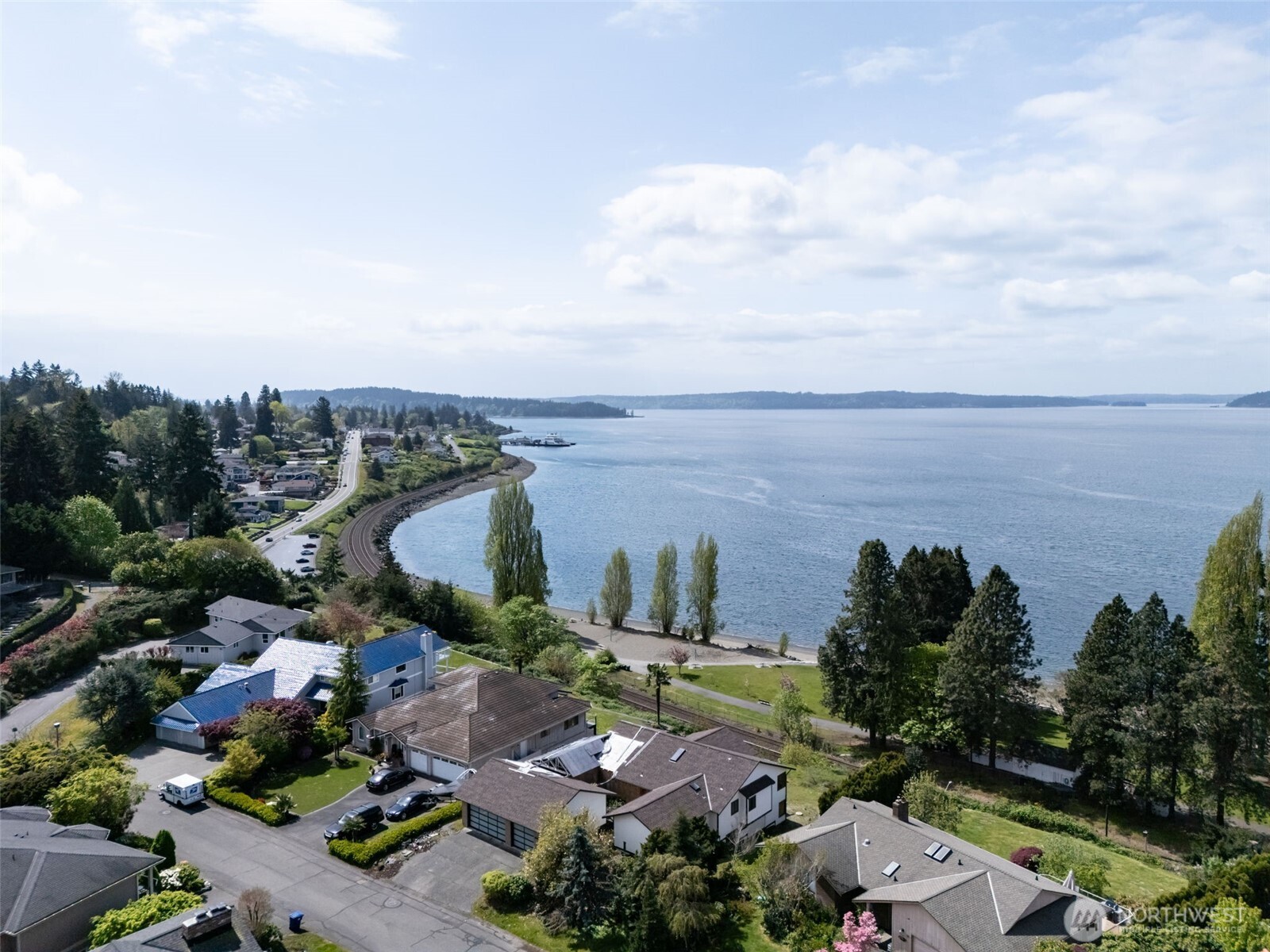 92 Tatoosh Place Steilacoom WA 98388