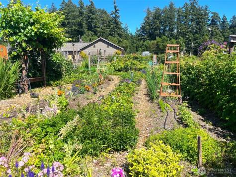 10911 Seaview Drive Anderson Island WA 98303
