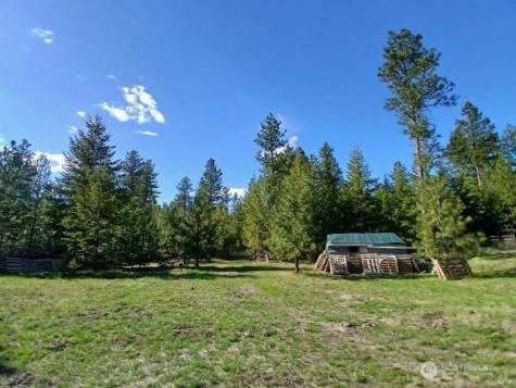 38 Broser Way W Tonasket WA 98855