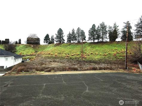 807 Zillah West Road Zillah WA 98953