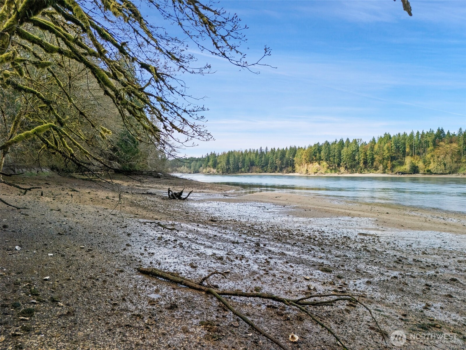 4 SE Sea Der Hok Lane Shelton WA 98584