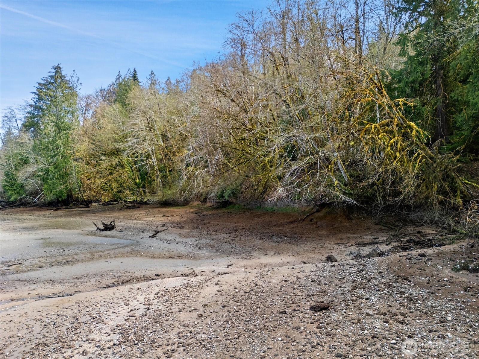 4 SE Sea Der Hok Lane Shelton WA 98584